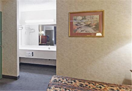 America'S Best Value Inn & Suites - Memphis/Graceland الغرفة الصورة